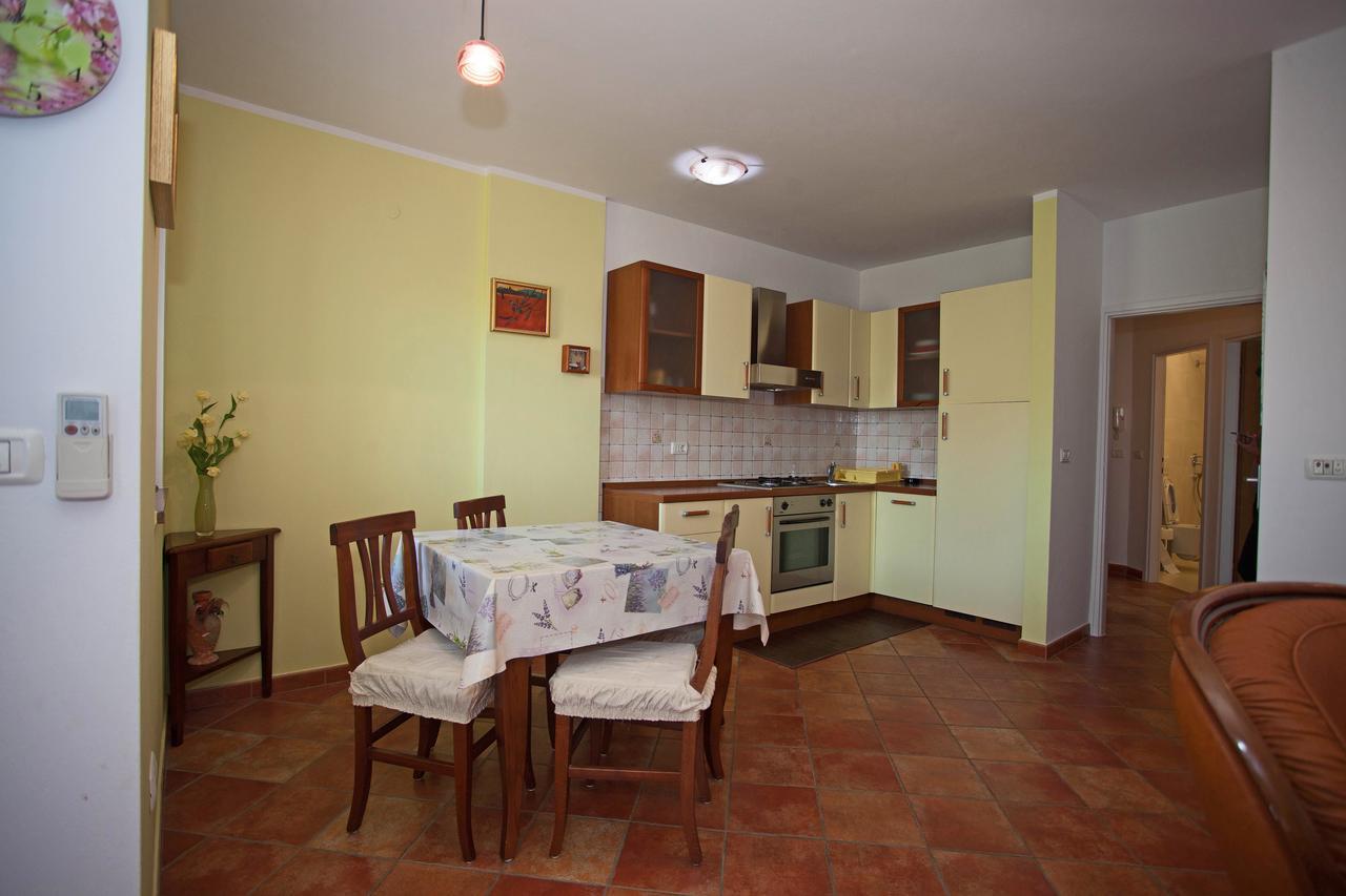 Apartment Pia Rovinj Eksteriør billede