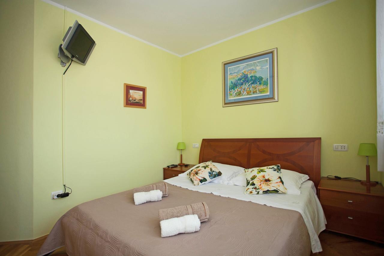 Apartment Pia Rovinj Eksteriør billede